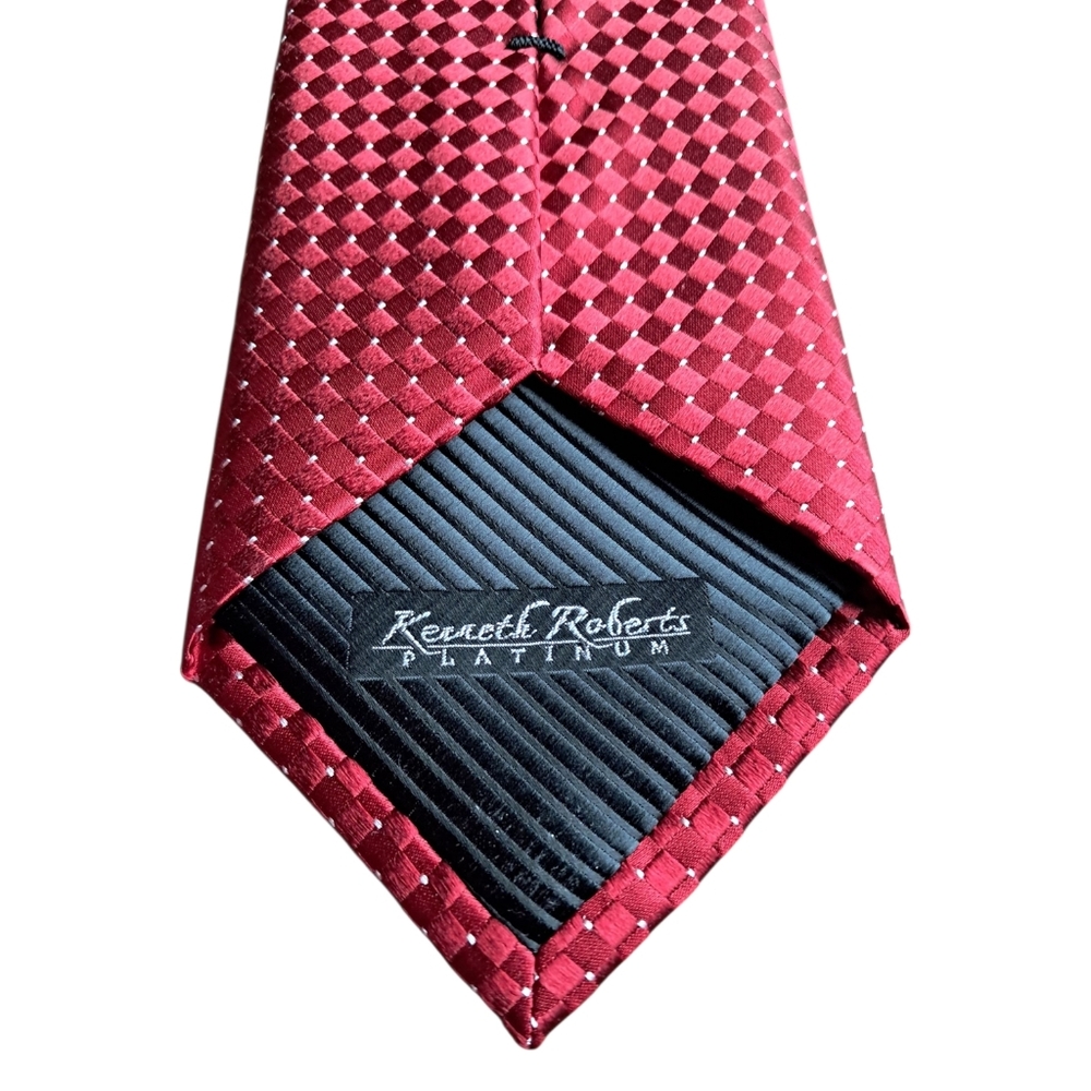 Kenneth Roberts Platinum Men's Red Geometric 100% silk tie 58" - Picture 2 of 8